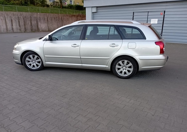 Toyota Avensis cena 17900 przebieg: 252123, rok produkcji 2008 z Stary Sącz małe 781